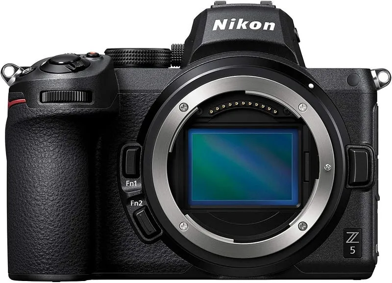 7 Best Cameras For close Up Shots: (Guide & Reviews)