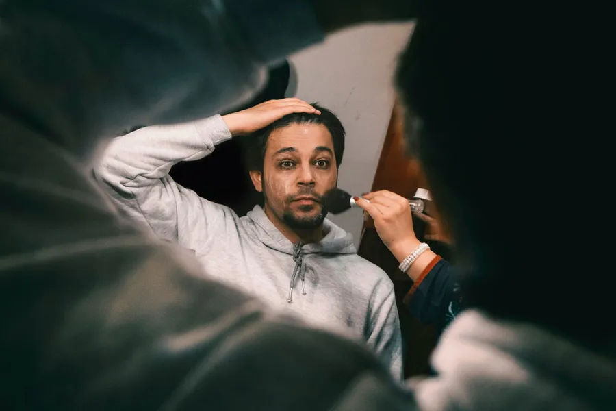 makeup artist